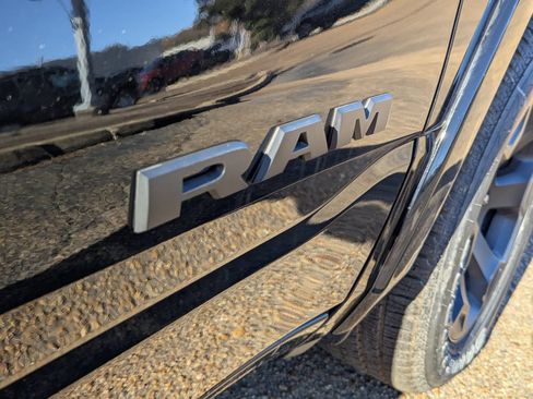 New 2026 RAM 1500 Big Horn AWD/4WD image 21