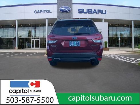 Used 2021 Subaru Forester Premium image 6
