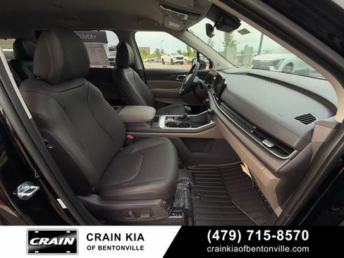 New 2026 Kia Carnival EX FWD image 34