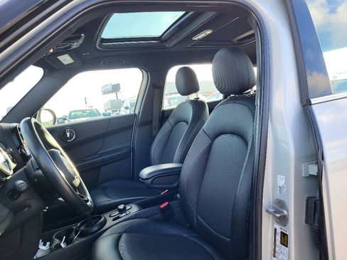 Used 2021 MINI Cooper Countryman image 6