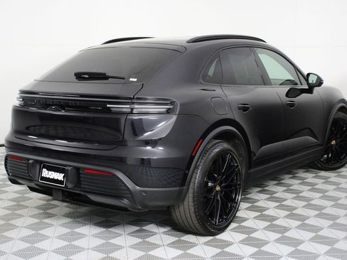 Certified 2025 Porsche Macan 4 Electric image 7