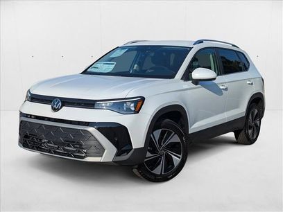 New 2025 Volkswagen Taos SE