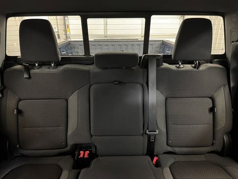 Used 2019 Chevrolet Silverado 1500 LT w/ All-Star Edition image 15