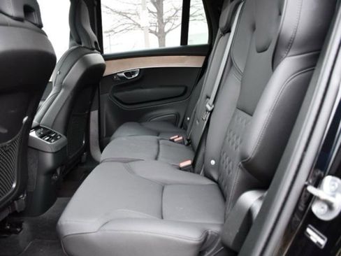 Certified 2025 Volvo XC90 B6 Plus image 13