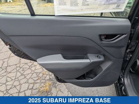 Certified 2025 Subaru Impreza 2.0i image 27