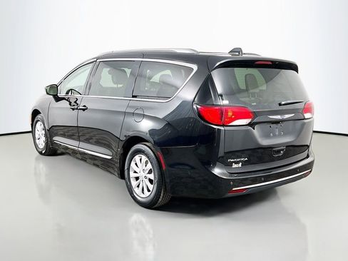 Used 2019 Chrysler Pacifica Touring-L w/ Advanced Safetytec Group image 7