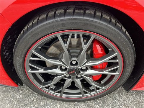 Certified 2024 Chevrolet Corvette Stingray Premium Cpe w/ Z51 Performance Package image 18