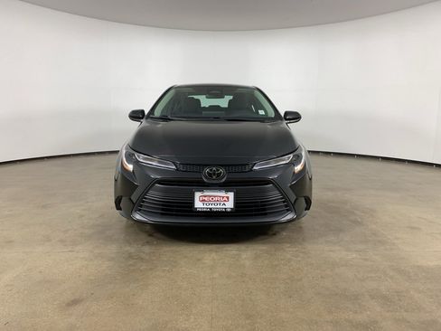 Used 2024 Toyota Corolla LE image 3