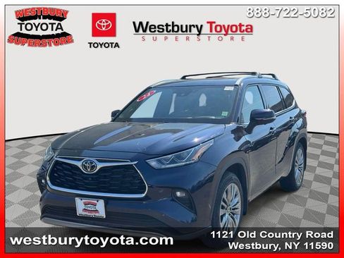 Used 2024 Toyota Highlander Platinum AWD/4WD image 5