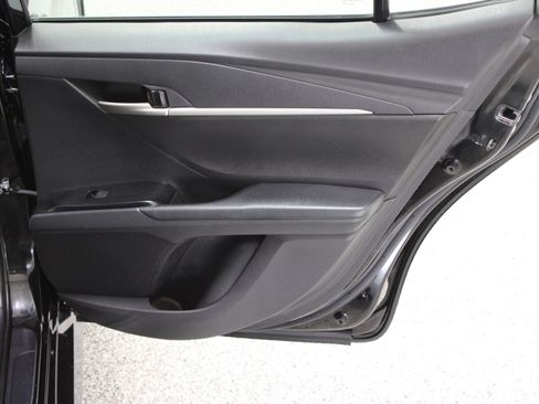 Used 2025 Toyota Camry LE FWD image 31