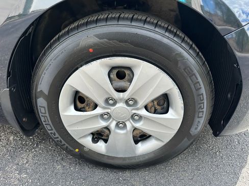 Used 2017 Kia Forte LX FWD image 27