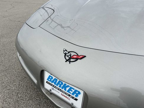Used 2001 Chevrolet Corvette Convertible w/ Preferred Equipment Group2 image 24