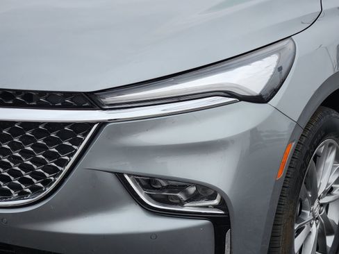 Certified 2024 Buick Enclave Avenir w/ Avenir Technology Package image 11