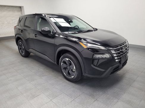 Used 2024 Nissan Rogue SV FWD image 13