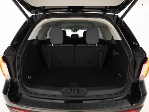 Used 2025 Ford Explorer Active image 20