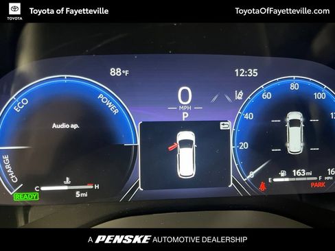 Used 2026 Toyota Sienna Limited FWD image 34