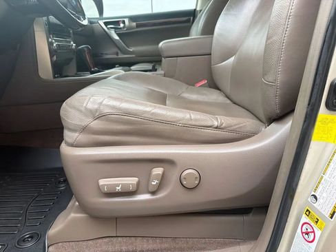 Used 2015 Lexus GX 460 w/ Premium Package AWD/4WD image 21