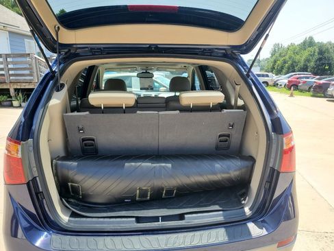 Used 2010 Hyundai Veracruz Limited w/ Navigation Pkg 3 FWD image 11