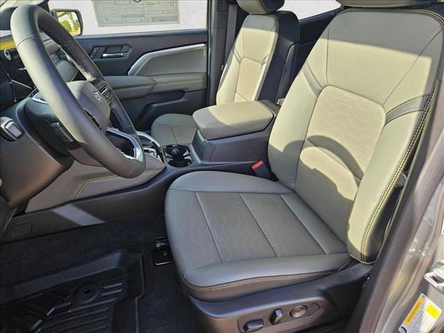 New 2026 Chevrolet Colorado Z71 w/ Technology Package AWD/4WD image 4