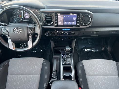 Used 2021 Toyota Tacoma TRD Off-Road image 14