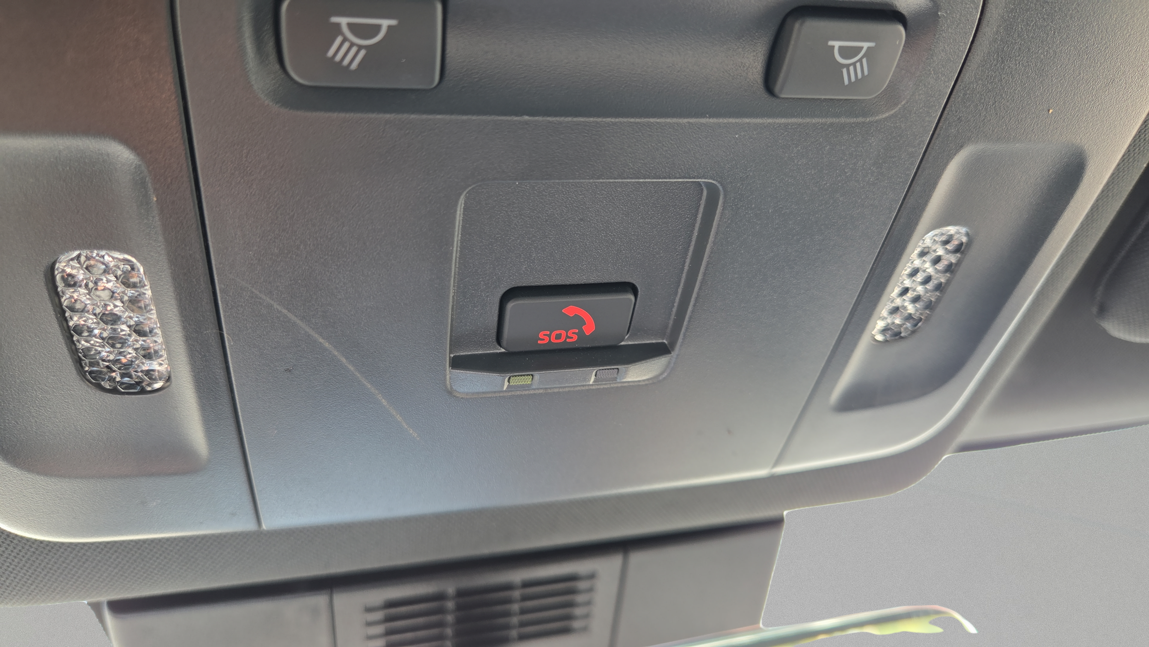 Certified 2025 Toyota Camry SE FWD image 29