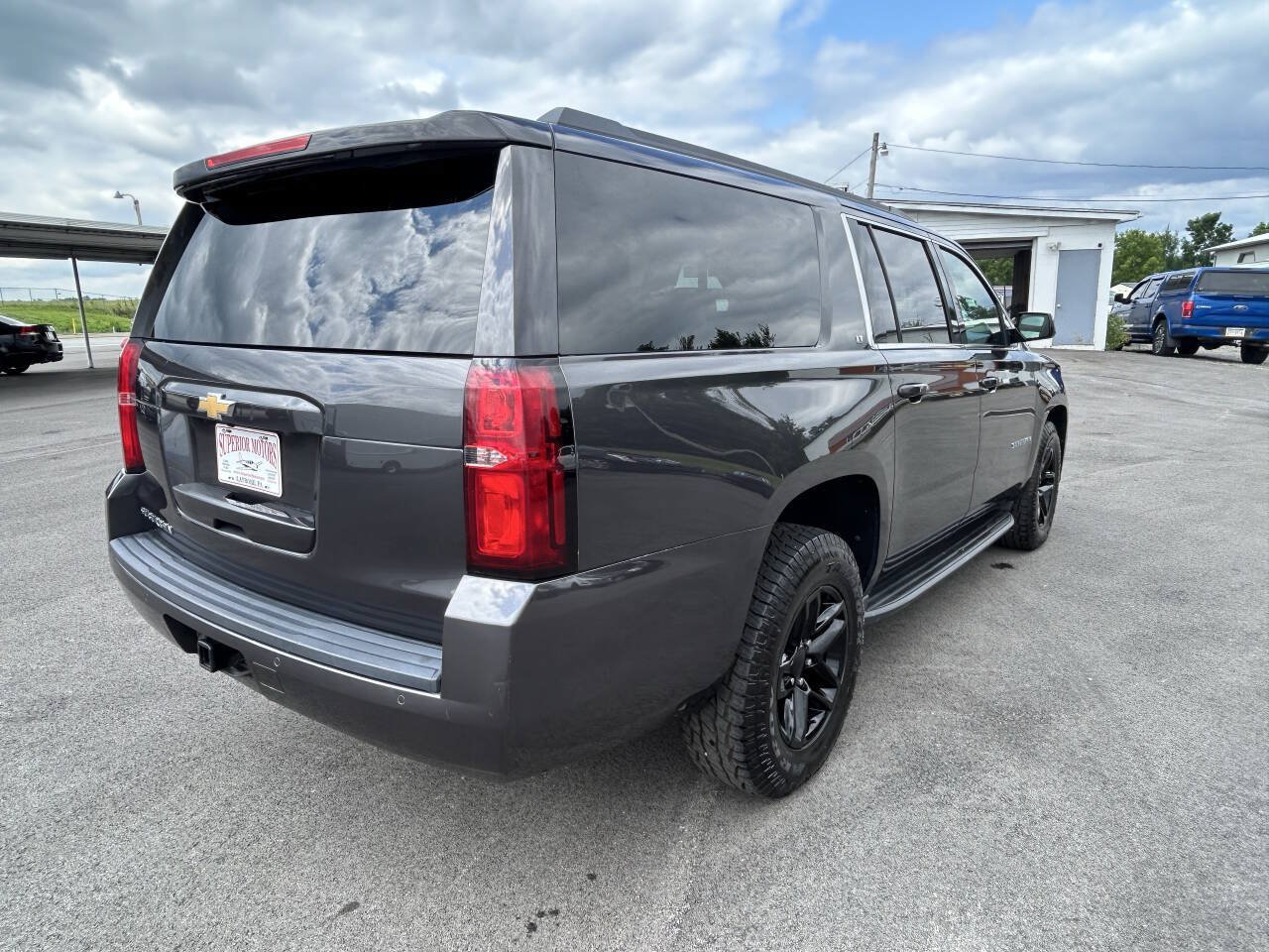 Used 2018 Chevrolet Suburban LT AWD/4WD image 6