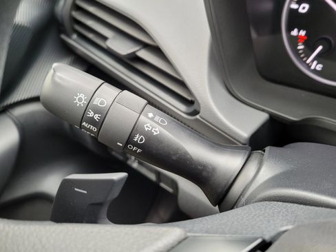 Certified 2024 Subaru Crosstrek 2.0i Premium image 30