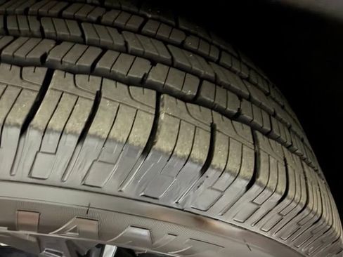 Used 2023 Chevrolet Blazer LT w/ Midnight/Sport Edition image 11