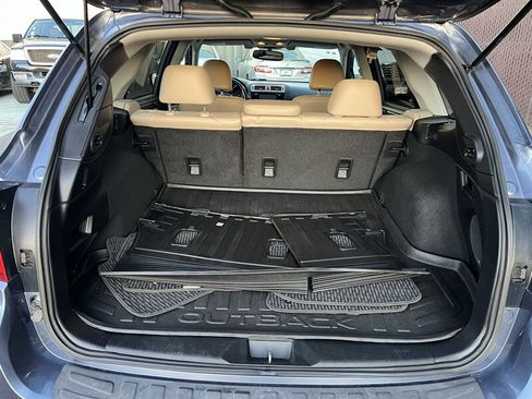Used 2016 Subaru Outback 2.5i Limited image 11