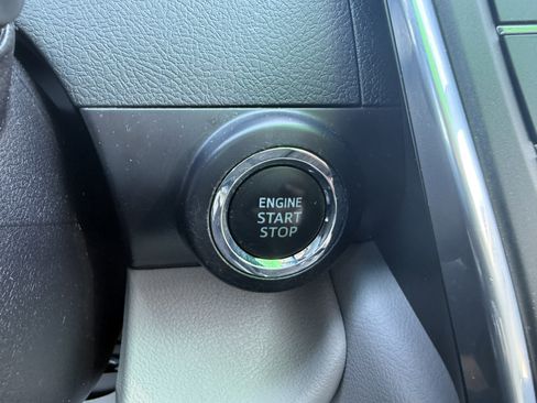 Used 2015 Toyota Camry XLE w/ Convenience Package FWD image 7
