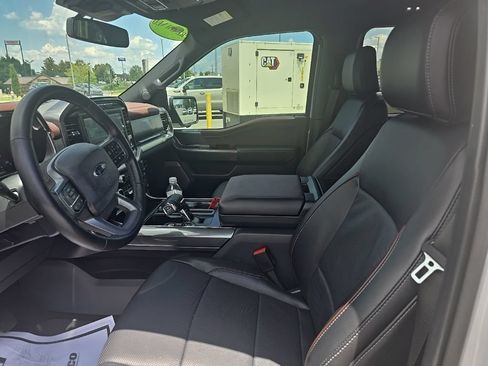 Used 2023 Ford F150 Lariat AWD/4WD image 9