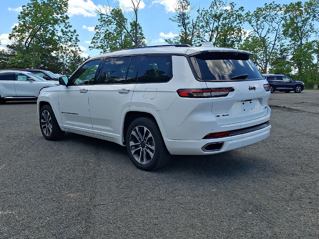 Used 2022 Jeep Grand Cherokee L Overland w/ Luxury Tech Group IV AWD/4WD image 7