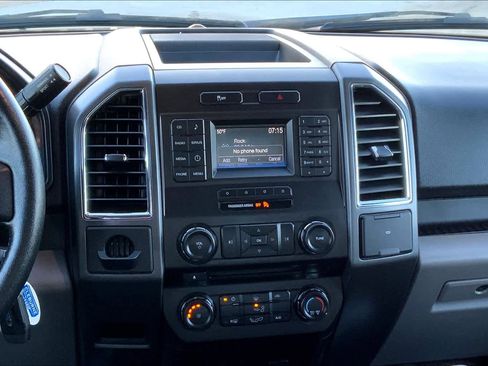 Used 2017 Ford F150 XLT w/ Equipment Group 301A Mid RWD image 7