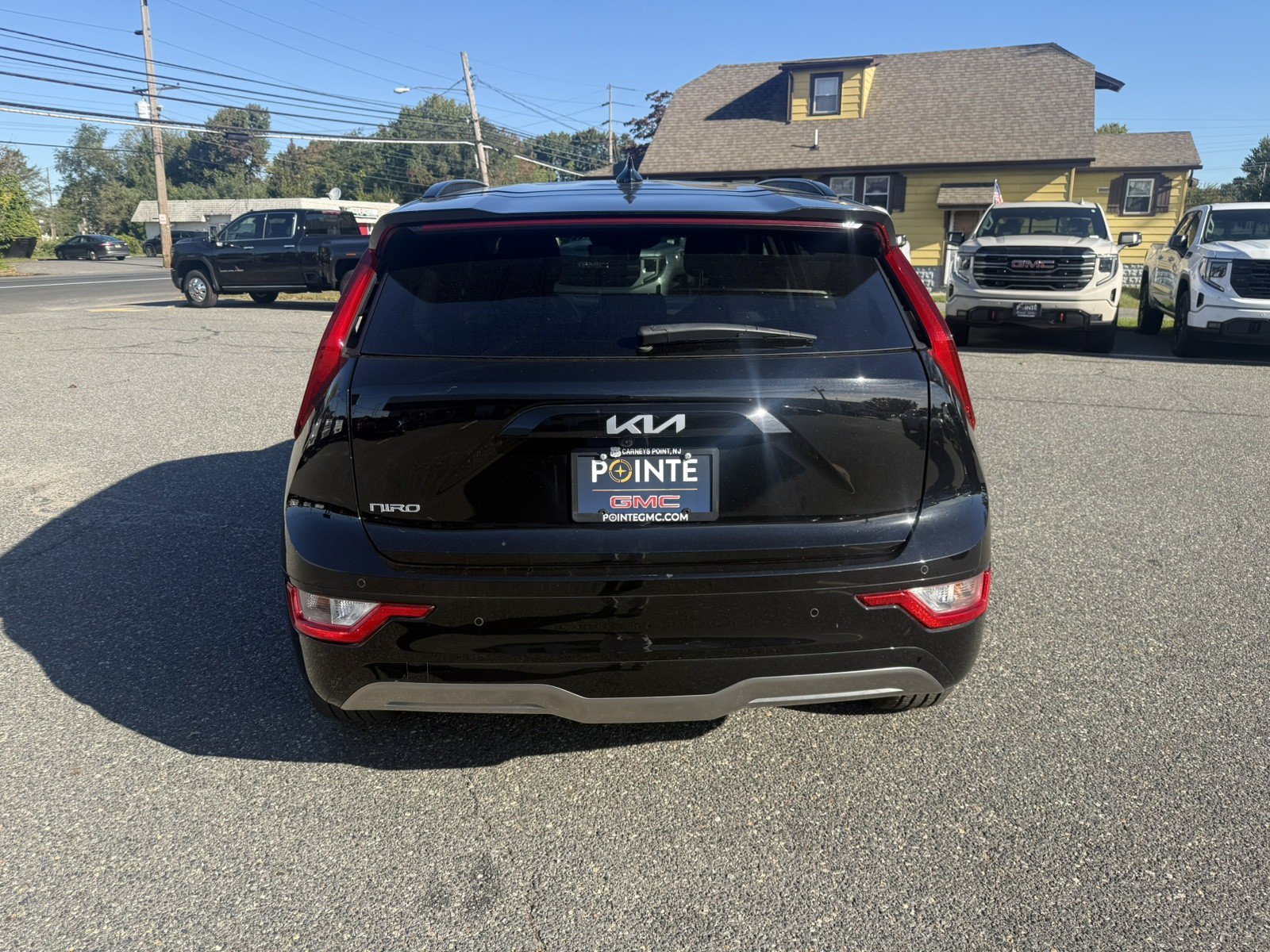 Used 2024 Kia Niro Wind w/ Wind Preserve Package FWD image 4