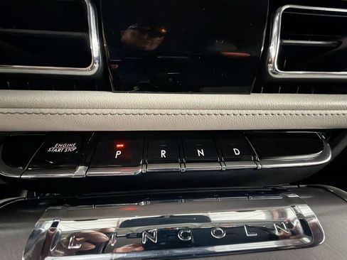 Used 2026 Lincoln Aviator 2WD image 16