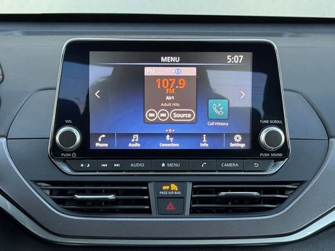 Used 2024 Nissan Altima 2.5 SR image 23