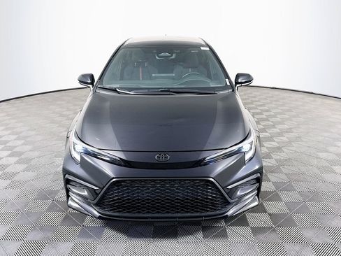 Used 2025 Toyota Corolla SE FWD image 2