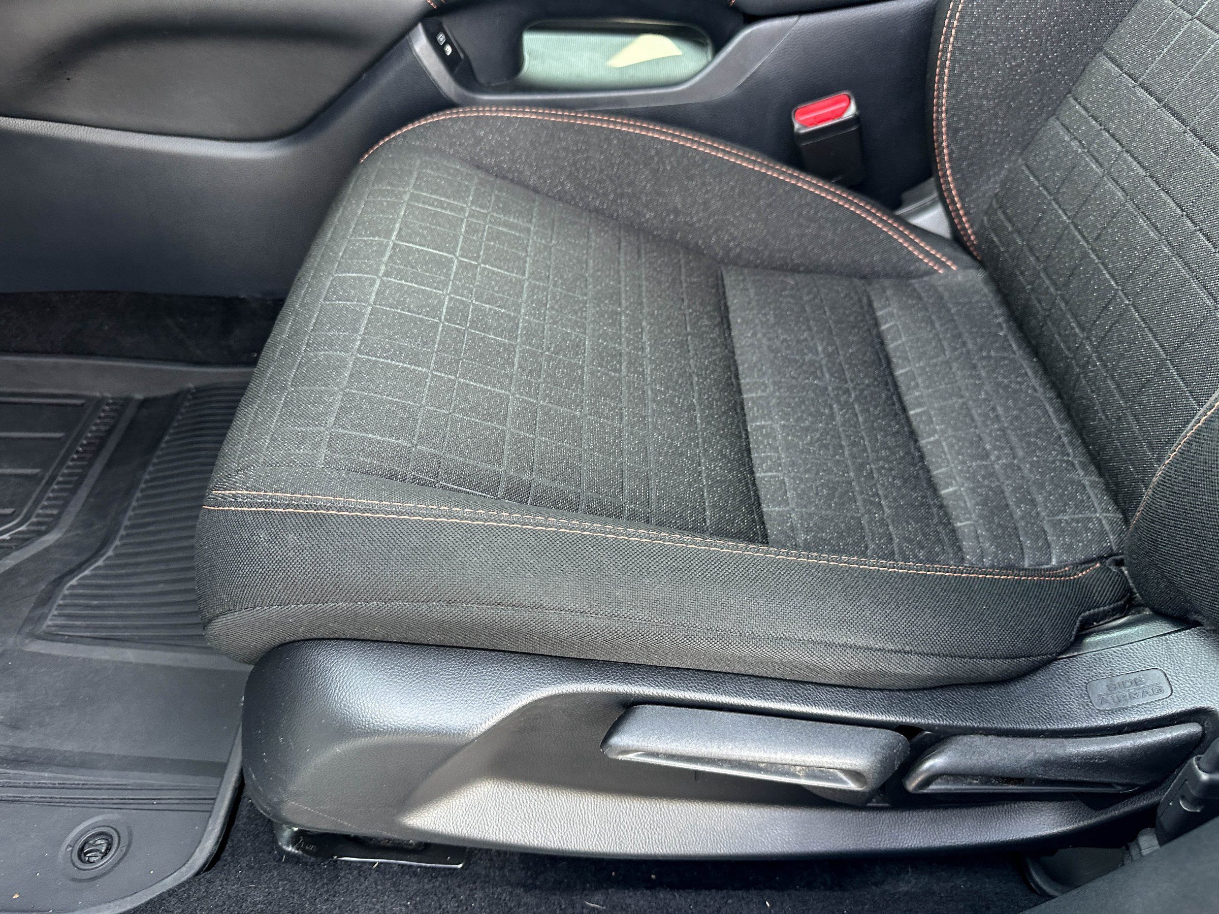 Certified 2025 Honda HR-V Sport image 15