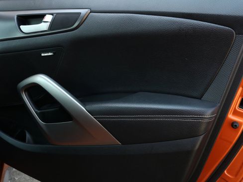 Used 2016 Hyundai Veloster Turbo image 40