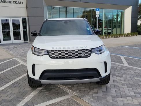 New 2025 Land Rover Discovery S AWD/4WD image 8
