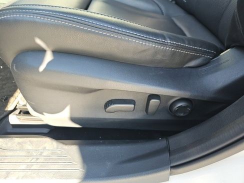 Used 2023 Subaru Outback Limited image 37