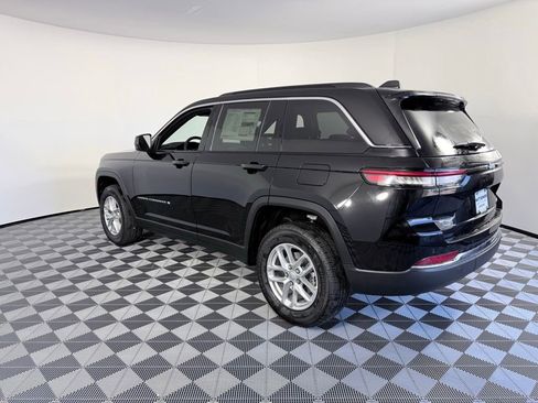 New 2025 Jeep Grand Cherokee Laredo X image 5