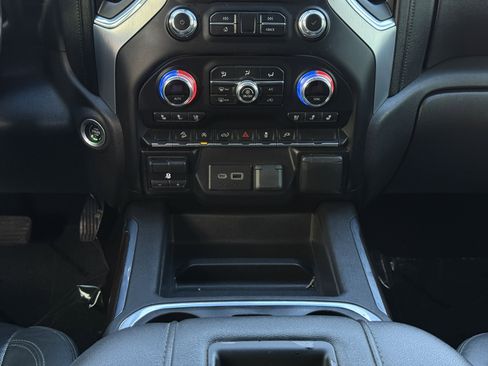 Used 2021 GMC Sierra 1500 SLT image 23