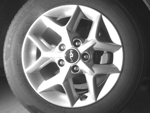 Used 2025 Kia Soul LX w/ LX Technology Package FWD image 13
