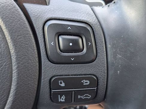 Used 2024 Lexus IS 350 F Sport RWD image 17