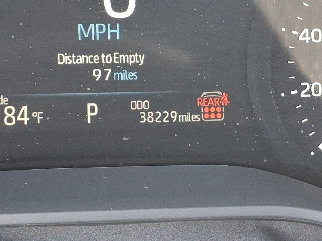 Certified 2025 Toyota Sienna XLE FWD image 26