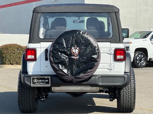 Used 2019 Jeep Wrangler Sport image 8