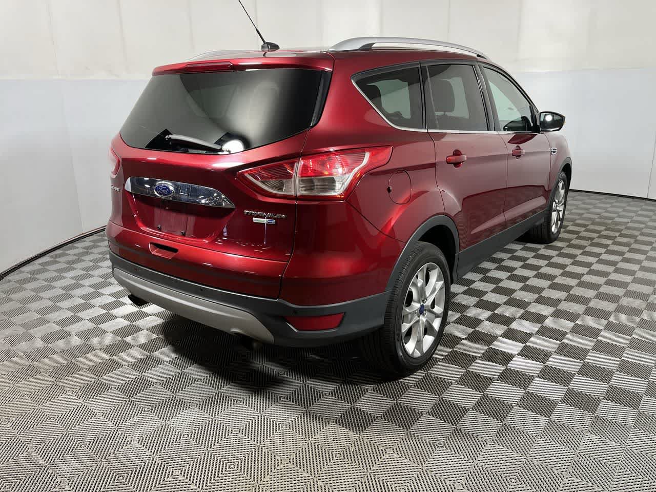 Used 2014 Ford Escape Titanium w/ Equipment Group 401A AWD/4WD image 8