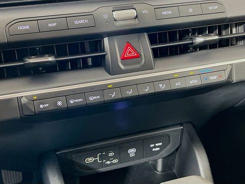 Used 2025 Kia K4 FWD image 18