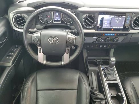 Used 2019 Toyota Tacoma Limited RWD image 15